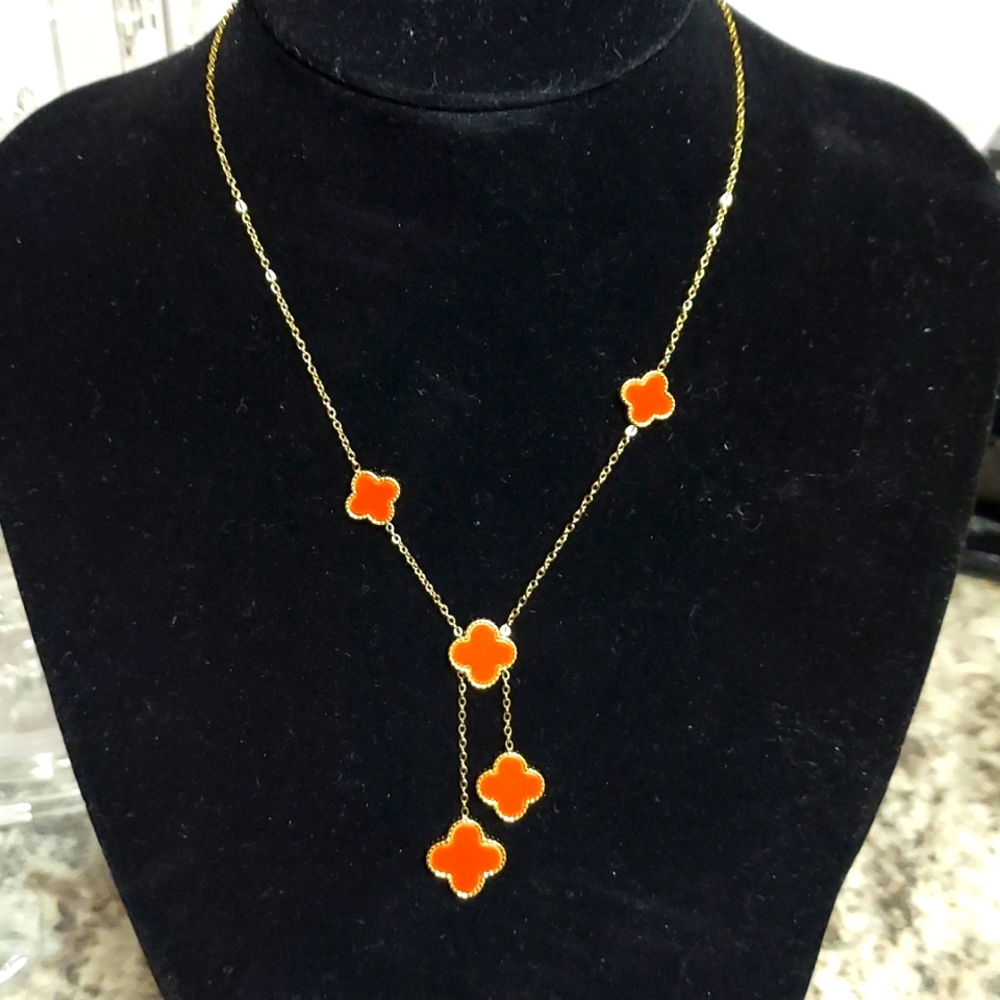 Red Clover Necklace